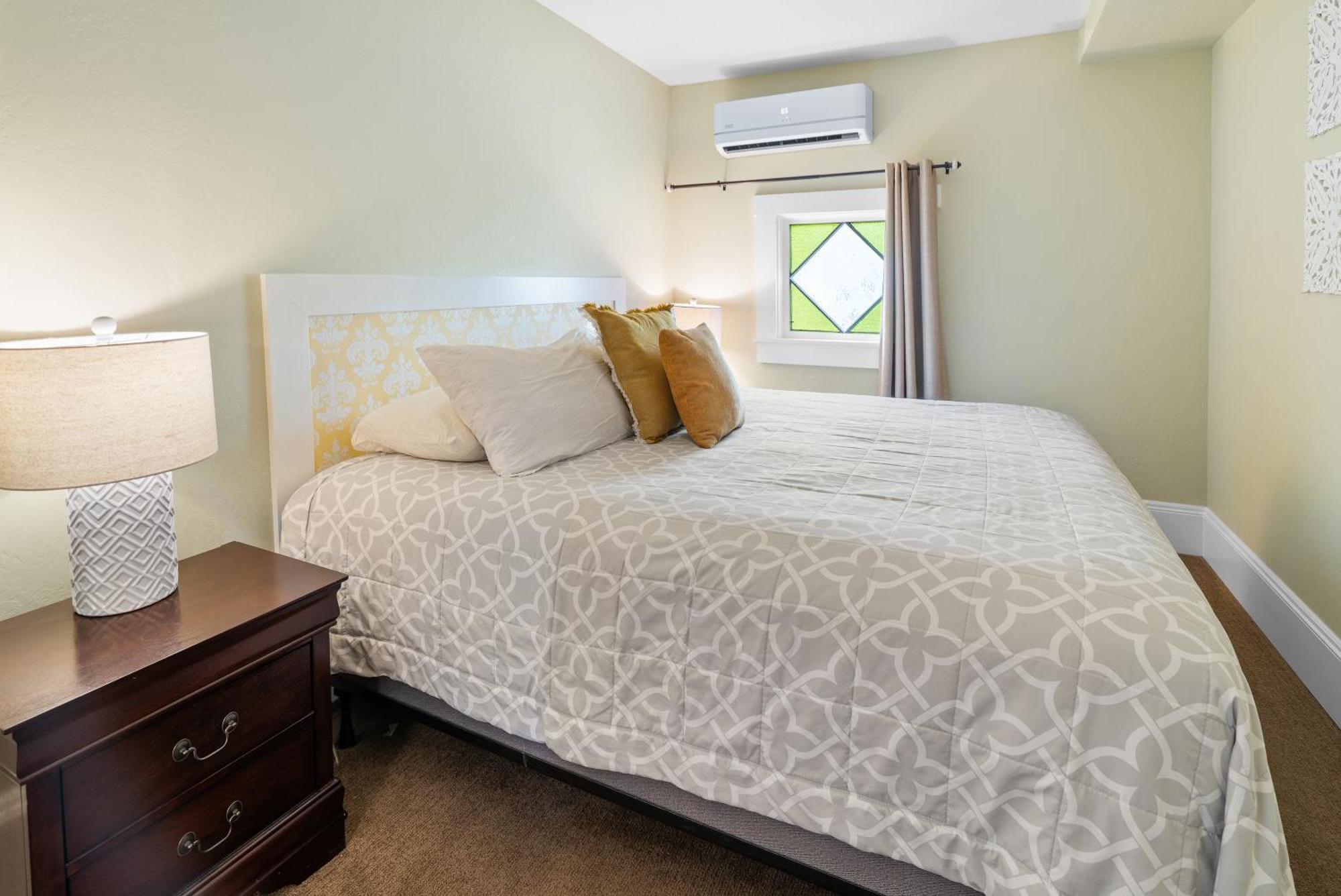 Pioneer Vacation Rentals - Pioneer North Suite Downtown אשלנד מראה חיצוני תמונה