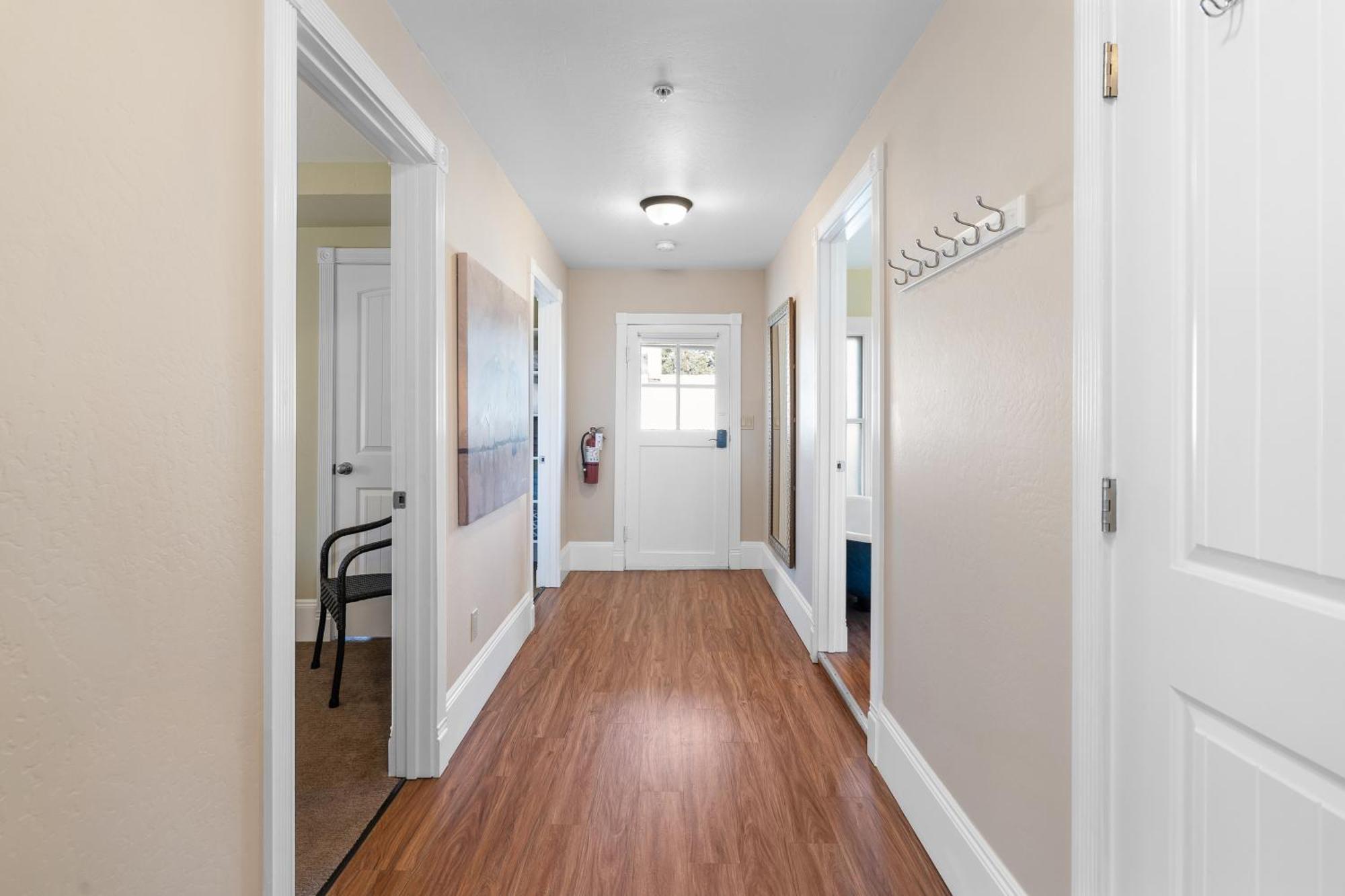 Pioneer Vacation Rentals - Pioneer North Suite Downtown אשלנד מראה חיצוני תמונה