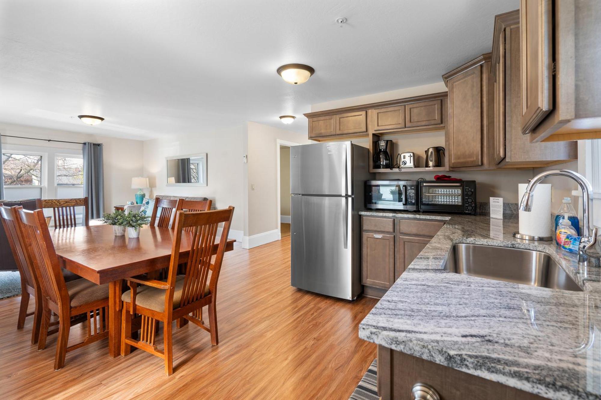 Pioneer Vacation Rentals - Pioneer North Suite Downtown אשלנד מראה חיצוני תמונה